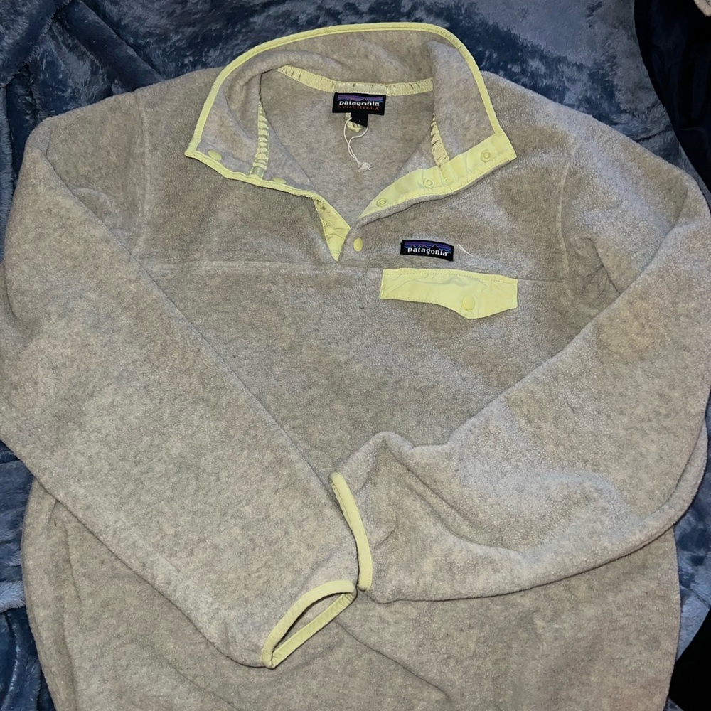 Barely worn Patagonia Sherpa snap fleece!